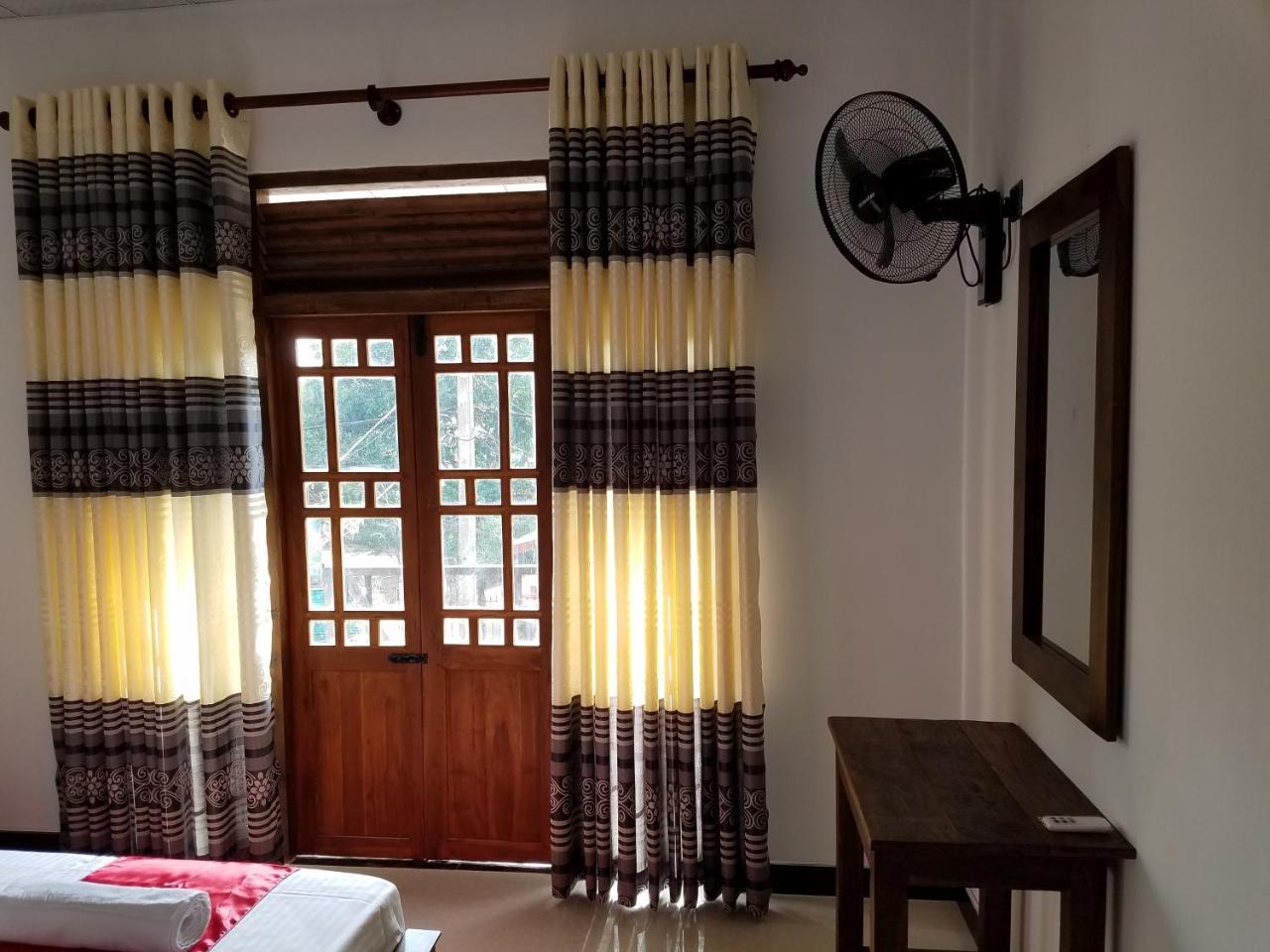 Yashumi Homestay Dambulla Dış mekan fotoğraf